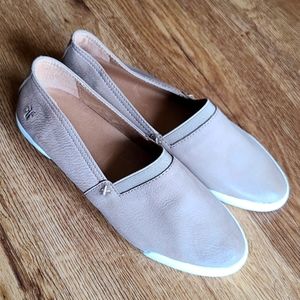EUC Frye Leather Melanie Slip-On Shoes